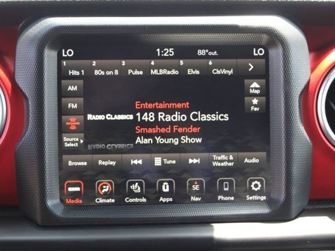 Used 2021 Jeep Wrangler Unlimited Rubicon AWD/4WD image 22
