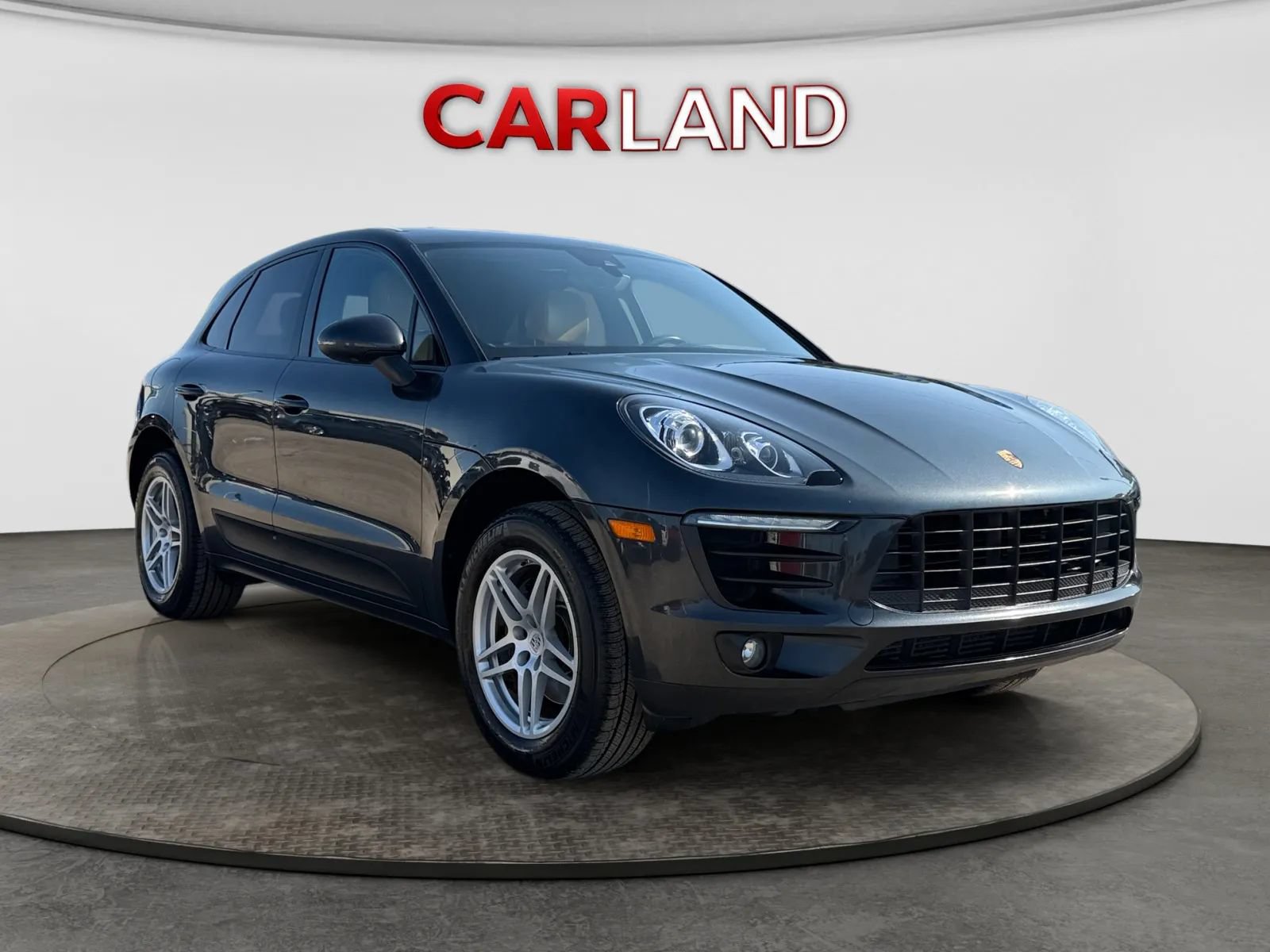 Used 2017 Porsche Macan AWD/4WD image 8