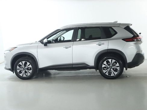 Used 2023 Nissan Rogue SV w/ SV Premium Package image 39