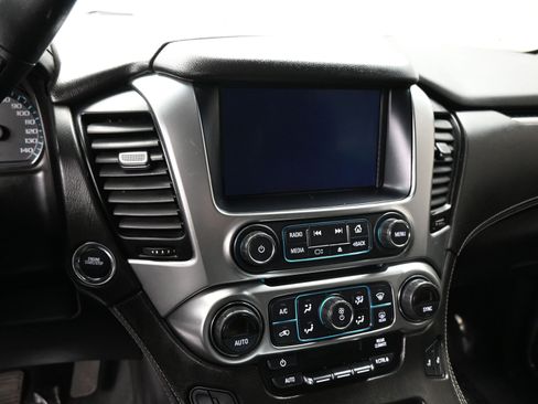 Used 2020 Chevrolet Tahoe LT w/ Luxury Package image 15
