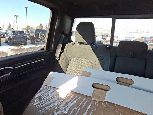 New 2026 RAM 1500 4x4 Crew Cab image 13