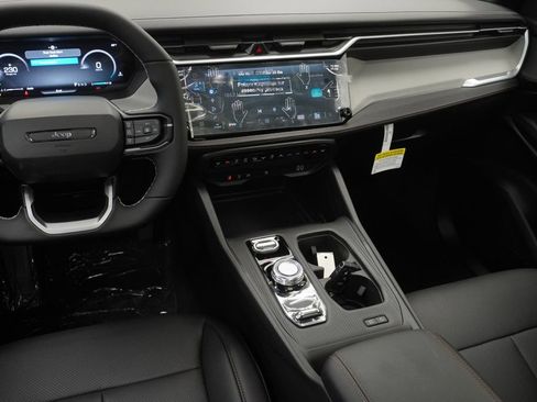 New 2026 Jeep Cherokee Limited AWD/4WD image 20