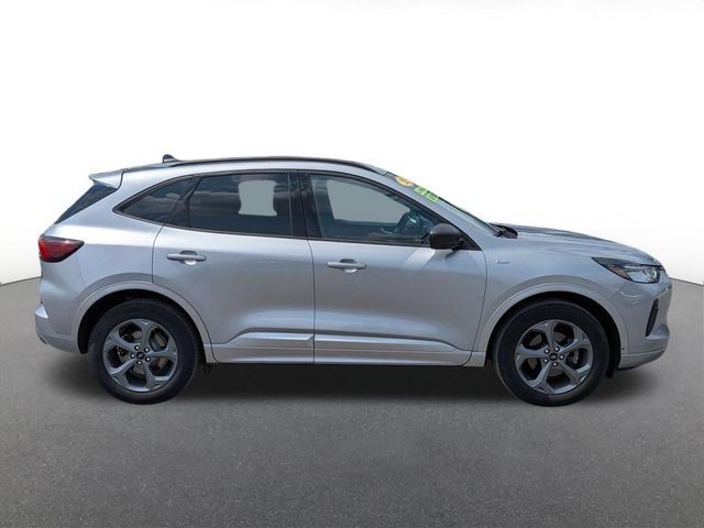 Certified 2023 Ford Escape ST-Line w/ Tech Pack #1 AWD/4WD image 2