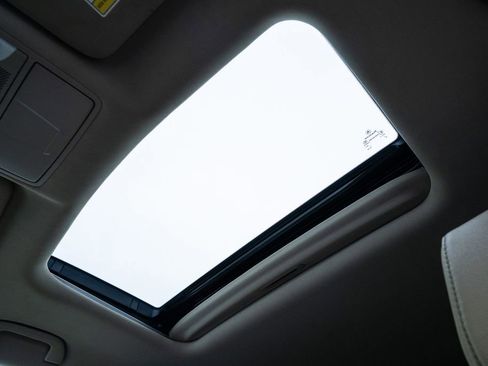 Used 2017 Acura MDX SH-AWD w/ Technology Package image 24