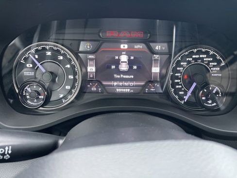 Used 2022 RAM 1500 Laramie image 29