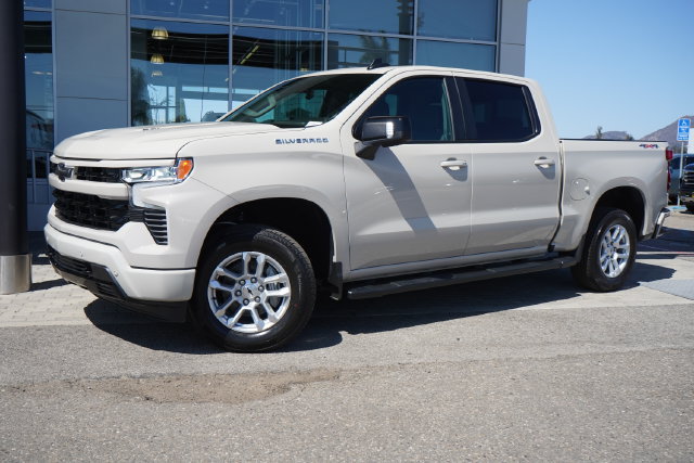 New 2026 Chevrolet Silverado 1500 RST w/ Safety Package AWD/4WD image 4