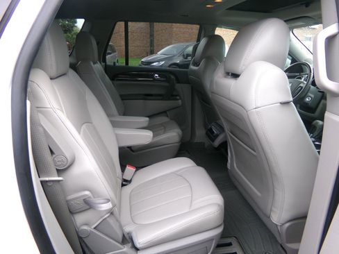 Used 2016 Buick Enclave Premium w/ Experience Buick Package image 40