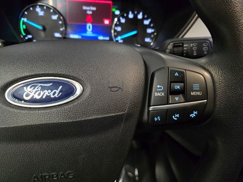 Used 2022 Ford Escape SE image 19