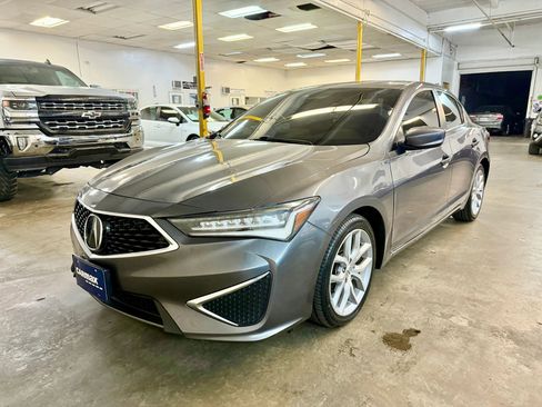 Used 2019 Acura ILX image 1