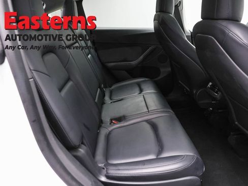 Used 2022 Tesla Model Y Long Range AWD/4WD image 16