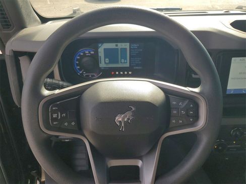 Used 2022 Ford Bronco 4-Door w/ Sasquatch Package image 10