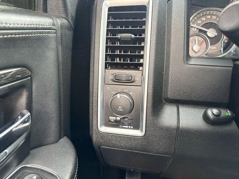 Used 2016 RAM 2500 Limited image 18