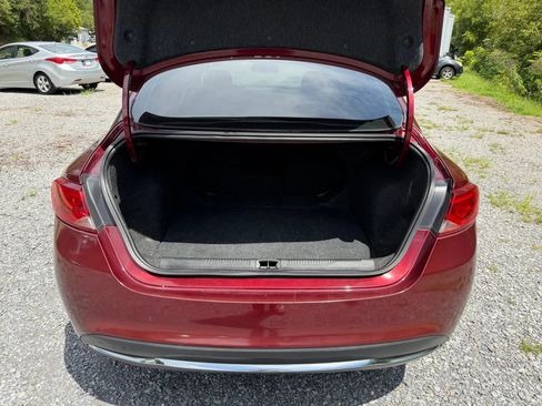 Used 2015 Chrysler 200 Limited FWD image 31