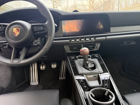 Certified 2025 Porsche 911 Carrera image 16