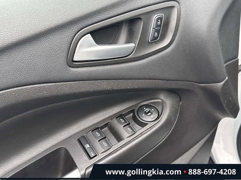 Used 2016 Ford Escape SE w/ Equipment Group 201A image 16