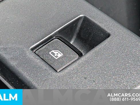 Used 2025 Nissan Pathfinder SV image 59