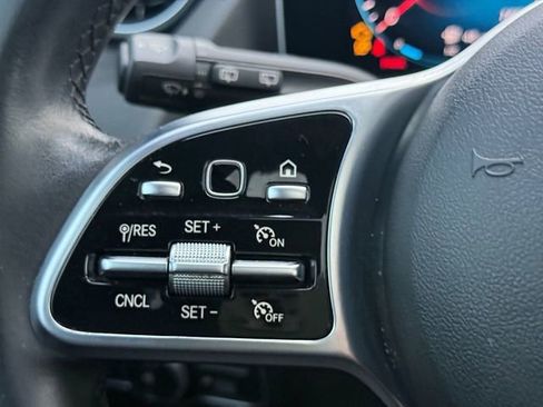 Used 2021 Mercedes-Benz GLA 250 image 10