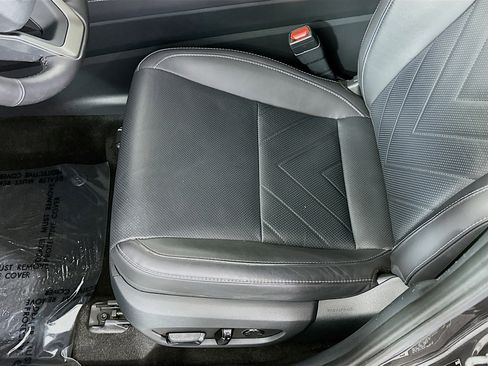 Used 2024 Lexus NX 450h+ AWD w/ Luxury Package image 20