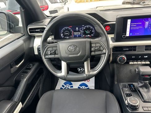 Used 2024 Toyota Tacoma TRD Sport image 18