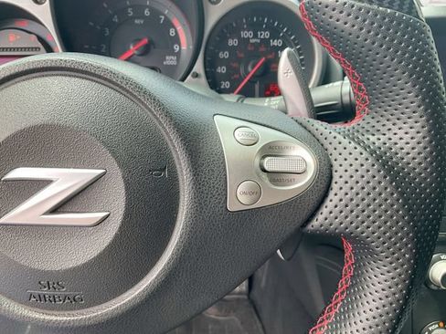 Used 2015 Nissan 370Z Coupe RWD image 24