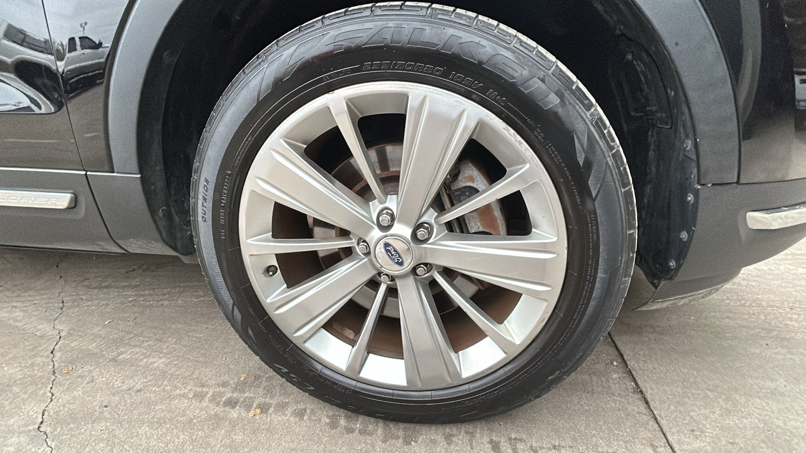 Used 2019 Ford Explorer Limited AWD/4WD image 9