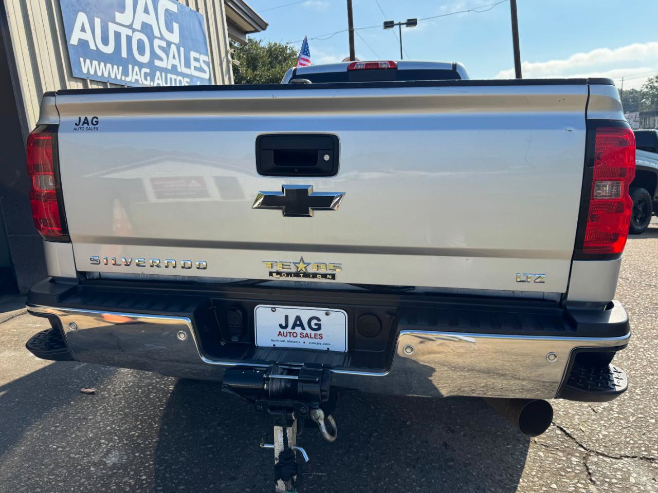 Used 2019 Chevrolet Silverado 3500 LTZ w/ Duramax Plus Package AWD/4WD image 10