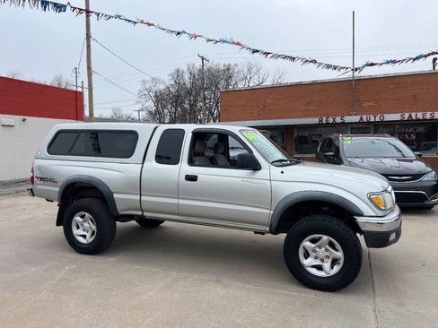 Used 2004 Toyota Tacoma V6 2dr Xtracab 4WD SB image 4