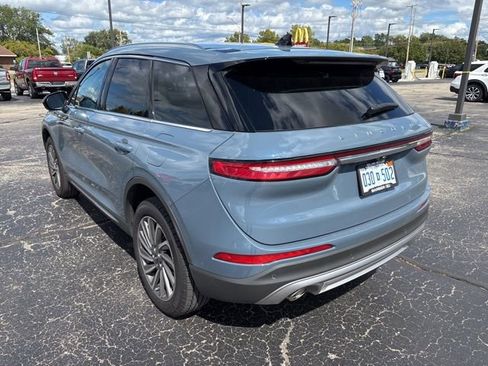 Used 2024 Lincoln Corsair Reserve image 3