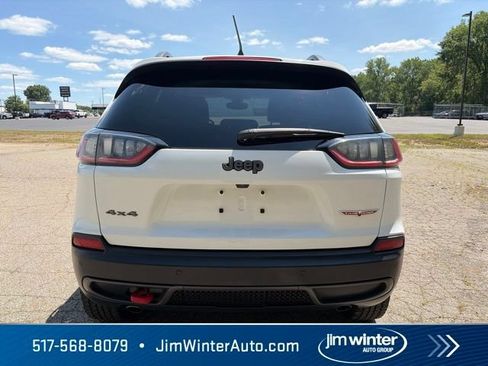 Used 2019 Jeep Cherokee Trailhawk w/ Cold Weather Group AWD/4WD image 9
