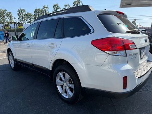 Used 2014 Subaru Outback 2.5i Premium AWD/4WD image 26