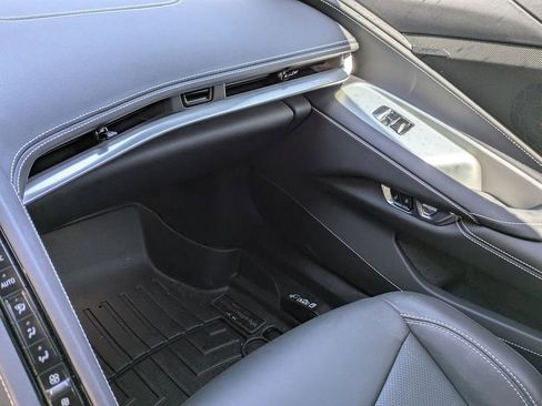 Used 2024 Chevrolet Corvette Stingray 2D Coupe image 14