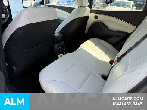 Used 2025 Ford Mustang Mach-E Premium image 12