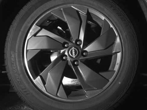 Used 2025 Nissan Rogue SV FWD image 15