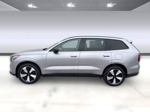 New 2026 Volvo EX90 Plus RWD image 2