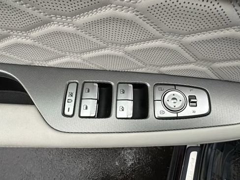 Used 2022 Hyundai Palisade Calligraphy image 12