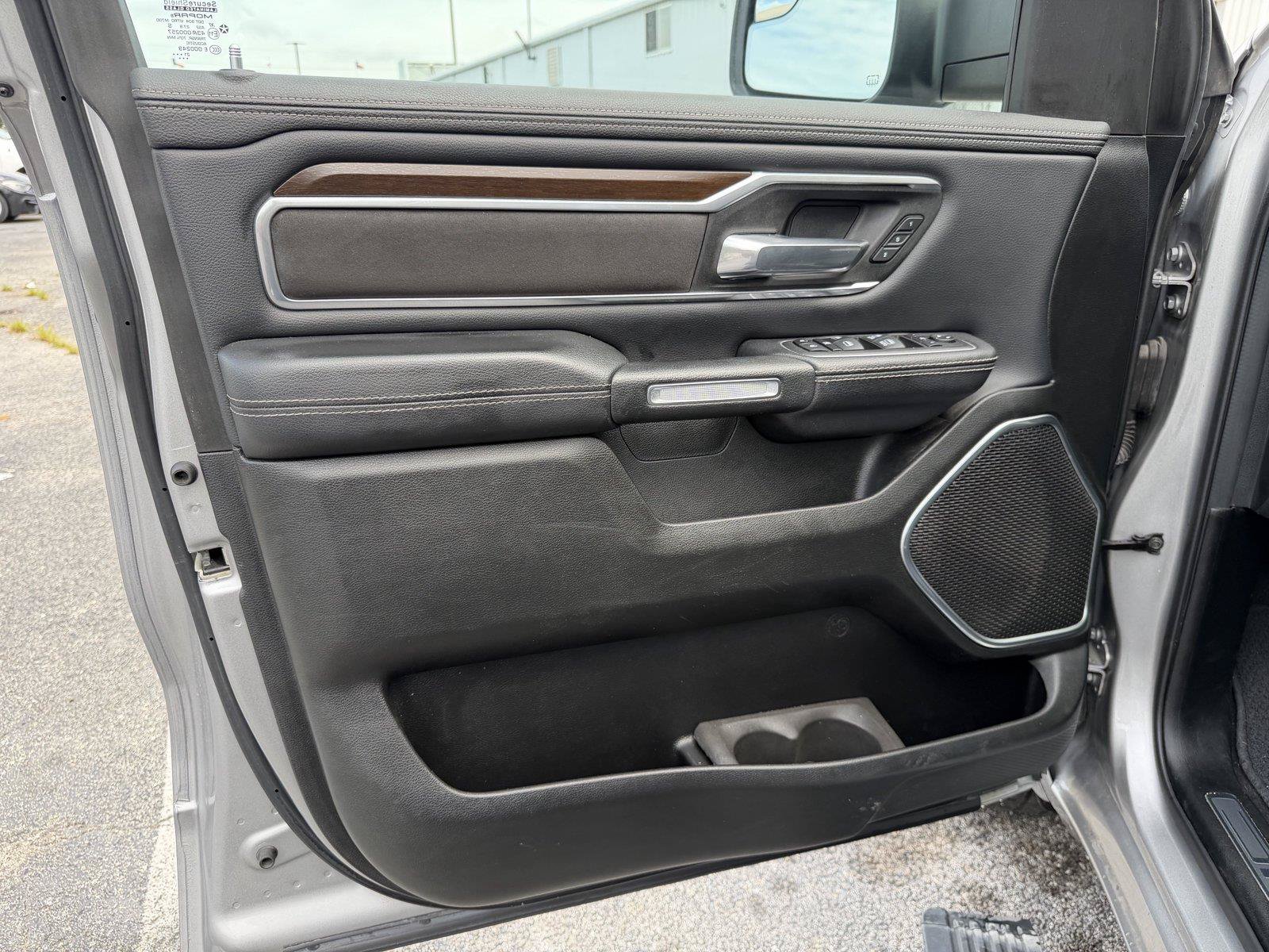 Used 2022 RAM 1500 Laramie w/ Laramie Southwest Edition RWD image 12