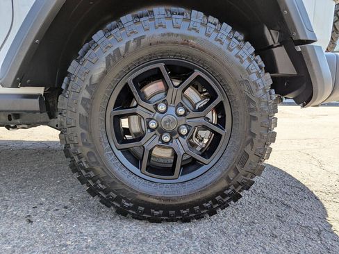 Used 2024 Jeep Wrangler Sport AWD/4WD image 44