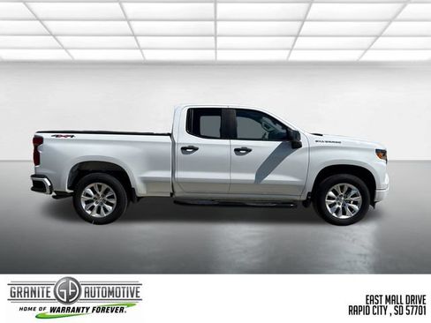 Used 2023 Chevrolet Silverado 1500 Custom AWD/4WD image 6
