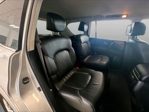 Used 2017 INFINITI QX80 2WD w/ Deluxe Technology Package image 19