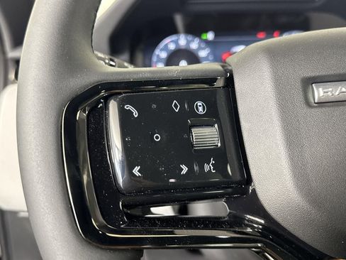 Used 2026 Land Rover Range Rover Evoque S image 13