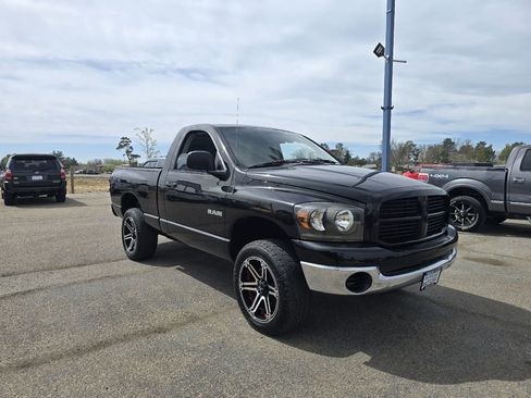 Used 2008 Dodge Ram 1500 Truck ST image 3