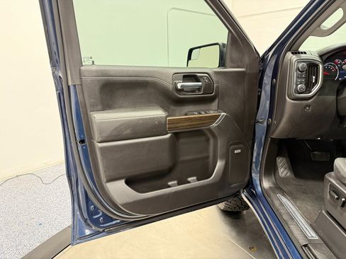 Used 2021 Chevrolet Silverado 1500 RST w/ Convenience Package II image 9