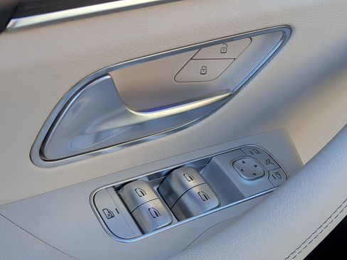 New 2026 Mercedes-Benz GLE 350 4MATIC image 16