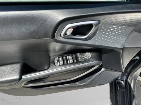 Used 2022 Kia Soul LX w/ Technology Package FWD image 15