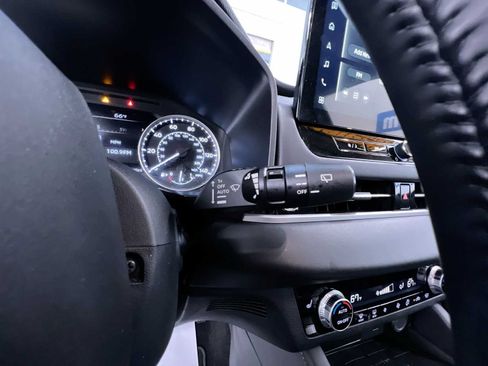 Used 2025 Mitsubishi Outlander SE AWD/4WD image 19