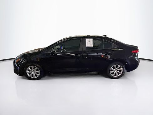 Used 2025 Toyota Corolla LE FWD image 4