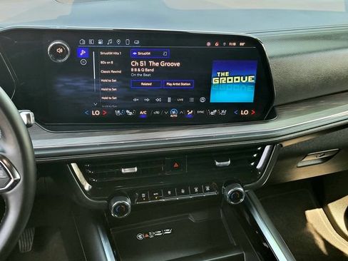Certified 2025 Chevrolet Tahoe Premier AWD/4WD image 13