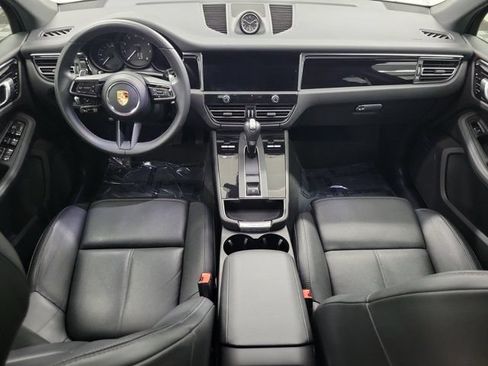 Used 2024 Porsche Macan AWD/4WD image 15