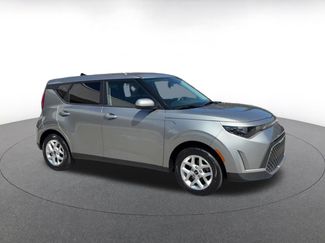 Used 2025 Kia Soul LX w/ LX Technology Package video 2