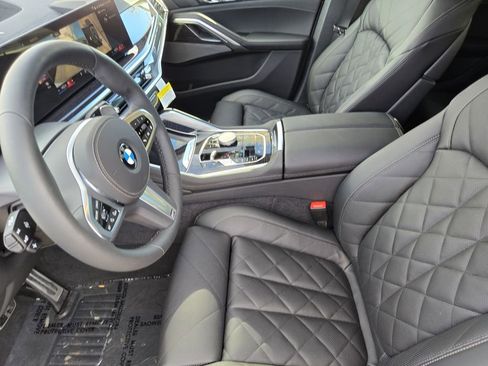 New 2026 BMW X6 xDrive40i w/ Climate Comfort Package image 14